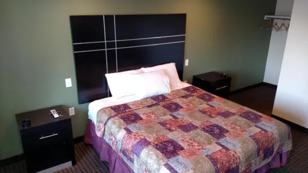 Gene's Motel 6